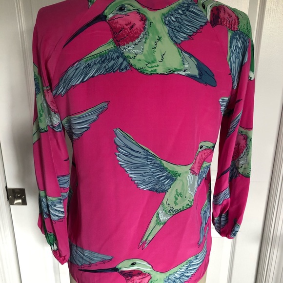 Carly 4 Twiggy London pink hummingbird silk top XS - Picture 5 of 7